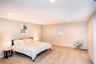 Cozy home for families with game room & playground - 8