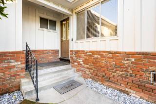 Misha’s HunnHaven - Yuba City - 8
