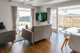 Te Puna Cottage Gardens B&B - 8