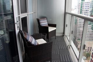 Downtown High-rise Condo- CN Tower View - Toronto - 7