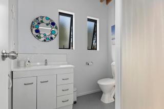 Boulevard Beauty - Langs Beach Holiday Home - Langs Beach - 1