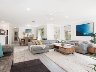 Kailani Beach House - LJHooker Yamba - Yamba - 8