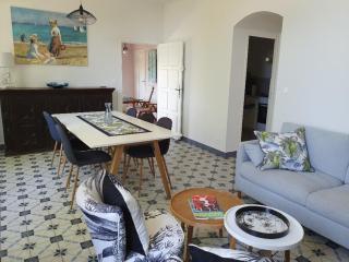 Pool House Renoir with heated pool and private garden - 2