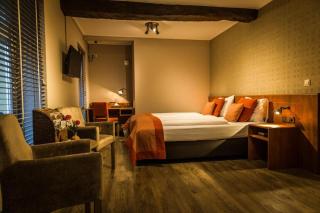 Hotel De Limbourg - 7