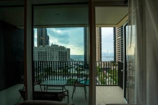 3BR Haven with Burj Views by MagnoliasVHR - Dubai - 9