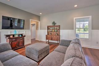 Morrisonville Manor with Fire Pit and Hot Tub! - 6