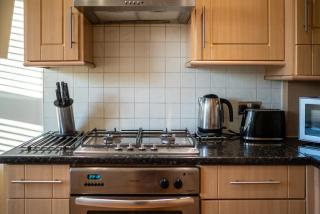 One Bedroom Flat in Bush Hill Park - Enfield - 1