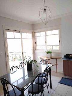 Casa em bairro nobre, bem localizada, com suite. - Bento Gonçalves - 3