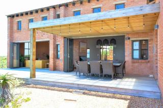 4 Zwaan - Jeffreys Bay - 6