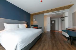 Holiday Inn Express Shanghai Tangzhen by IHG - 20 mins to Disney land - Shanghai - 5