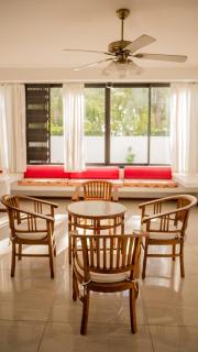 Villa Angelou - Sunlit Beach Getaway with Pool and WIFI - 5