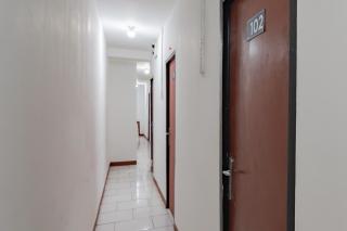 RedDoorz near Riau Junction Mall 2 - 2