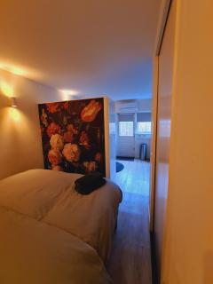 Studio Baarn with patio, airco, pantry, bedroom, bathroom, privacy - Amsterdam, Utrecht - Baarn - 5