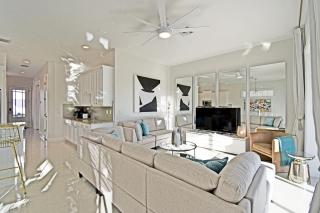 Style & Luxury: Pool, Spa, Cinema, Views, Arcades - 2