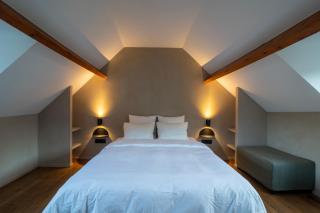 Charming House in Le Sablon - 8