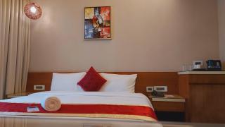 The Byke Delotel - Bombay - 7
