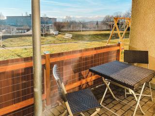 Schöne Wohnung, eigene Terrasse, privater Parkplatz, Wi-Fi, Waschmaschine, 3P - Chemnitz - 2