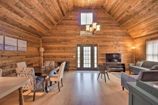 Woodsy Blue Ridge Retreat, 3 Mi to Downtown! - Blue Ridge - 2
