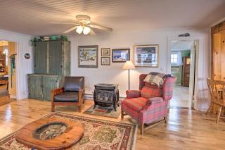Lakefront Canandaigua Home with Grill, Fire Pit - Canandaigua - 6