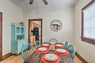 Galveston ‘Blue Bungalow’ - Walk to Beach! - Galveston - 1