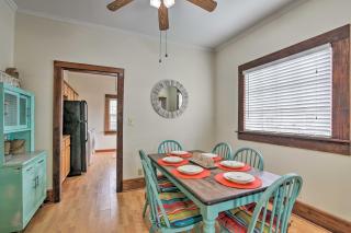 Galveston ‘Blue Bungalow’ - Walk to Beach! - Galveston - 2