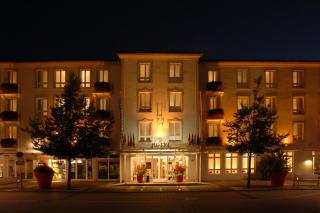 Hotel Garni Lindacher Hof - Burghausen - 9