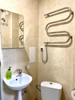 Apartment room-СВІТЛО ЦІЛОДОБОВО -біля вокзалу-недалеко від центру - 4