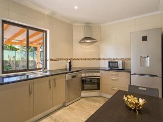 Carvoeiro Peaceful Villa with Pool - 7