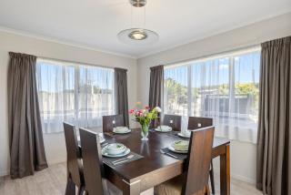 Hunia Haven - Himatangi Beach Holiday Home - Oroua Downs - 6