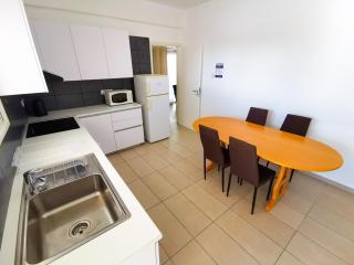 Off Course Seaview Apartment - Larnaca - 4