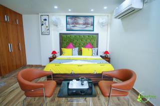 Lime Tree Hotel Near 32nd Avenue Sector 29 Gurgaon - Gurgaon - 0