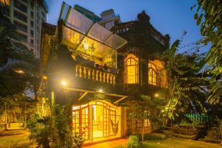 SaffronStays Birdsong, Madh - pet-friendly villa at Madh Island - Mumbai - 0
