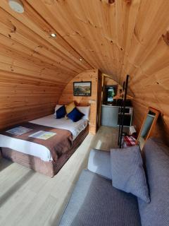 Priory Glamping Pods and Guest accommodation - 3