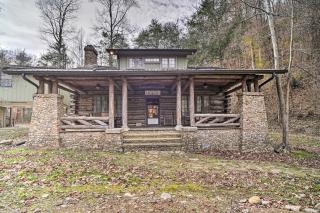 Tranquil Smoky Mountain Cabin with Porch and Fire Pit - 9