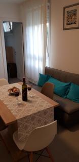 Salsa Split - Cozy Apartment - 2