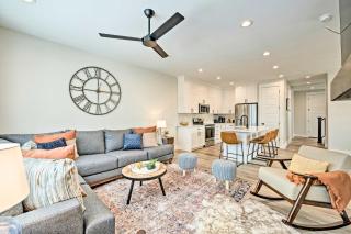 Newly-Built Lakeside Gem with Community Perks! - Huntsville - 5