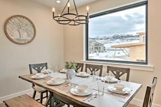 Newly-Built Lakeside Gem with Community Perks! - Huntsville - 4