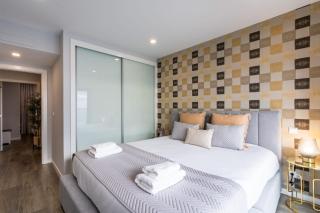 Sea View Balcony by Madeira Sun Travel - 3