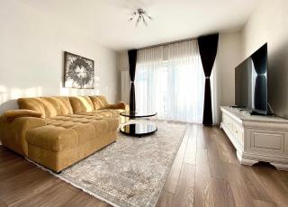 White Dream Penthouse with Jacuzzi - 5