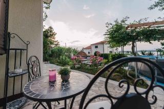Apartments in Klimno - Insel Krk 42235 - Klimno - 3
