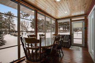 Red Arbor Retreat - Arbor Vitae - 1
