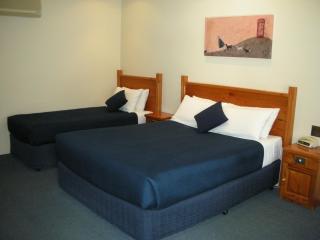 Breakout Motor Inn - 8