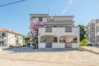 Apartments Jadra - Pakoštane - 1