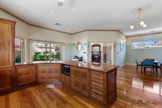 Federation home in town, close to lake & shops - Yarrawonga - 2