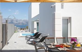 Amazing Home In Povlja - Povlja - 1