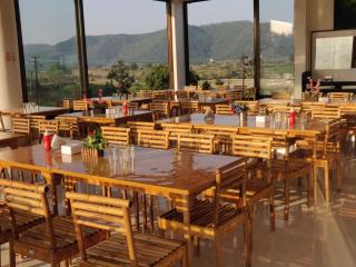 Hotel Ajanta green restaurant and resort - Phardāpur - 4