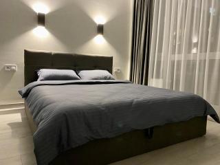 Slavutich apartments near metro station - Kiev - 0