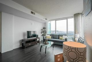 2 Bedroom Fully Furnished APT over Camden Yards apts - 4