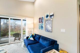 Trees to Sea House - Rockaway Beach - 2