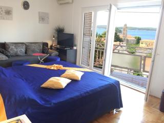 Apartment ELENA 40 m2 with beautiful wide sea views 3 stars - Hvar (Lesina) - 0